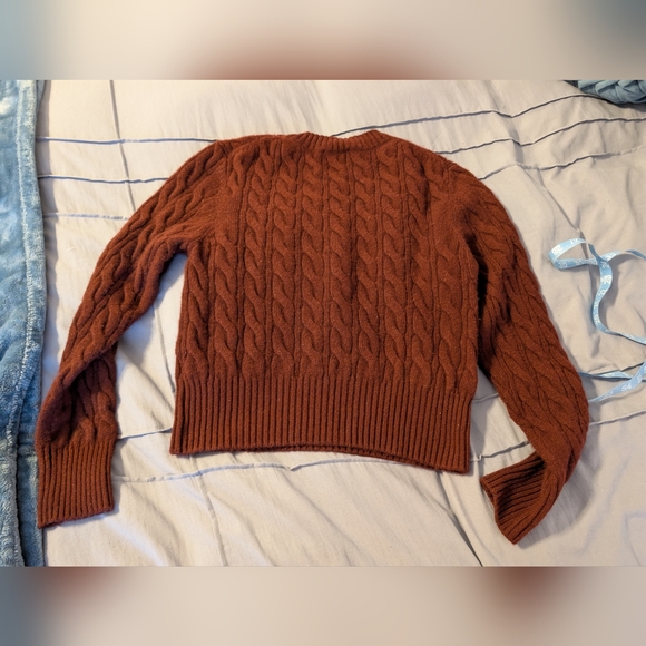 Quince 100% Mongolian Cashmere Shrunken Cable Crew Neck Sweater Rich Burgandy L - Picture 8 of 8